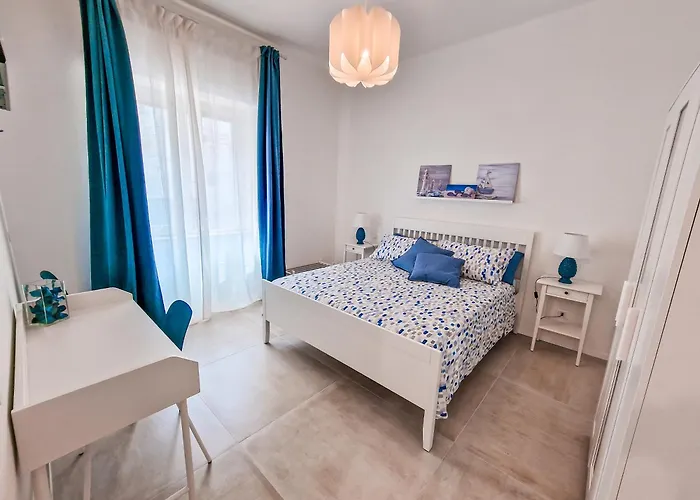 Holy Dove By Wonderful Italy 체팔루